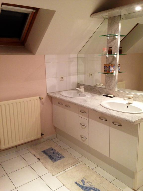 La Maison D'Amelie La Chapelle-Saint-Aubert Pokój zdjęcie